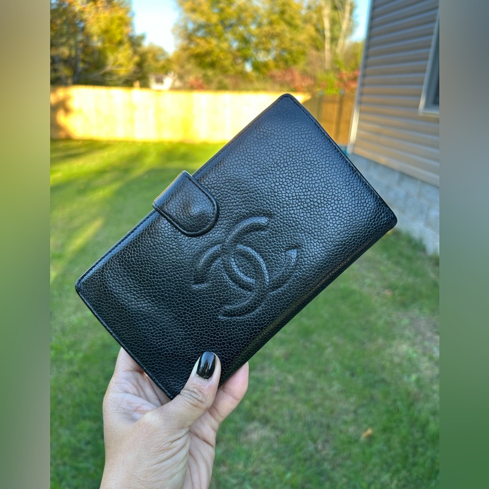 Vintage CHANEL CC Caviar Skin Leather Bifold Long Wallet Black Authentic - Picture 17 of 17